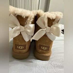 UGG Chestnut Boots with Ivory Bows